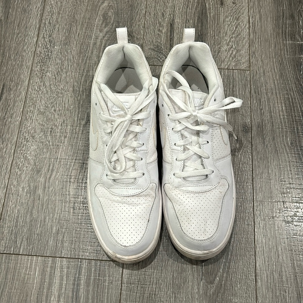 Nike low top sneakers